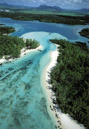 Speedboat: GRSE Waterfall & Île aux Cerfs Discovery