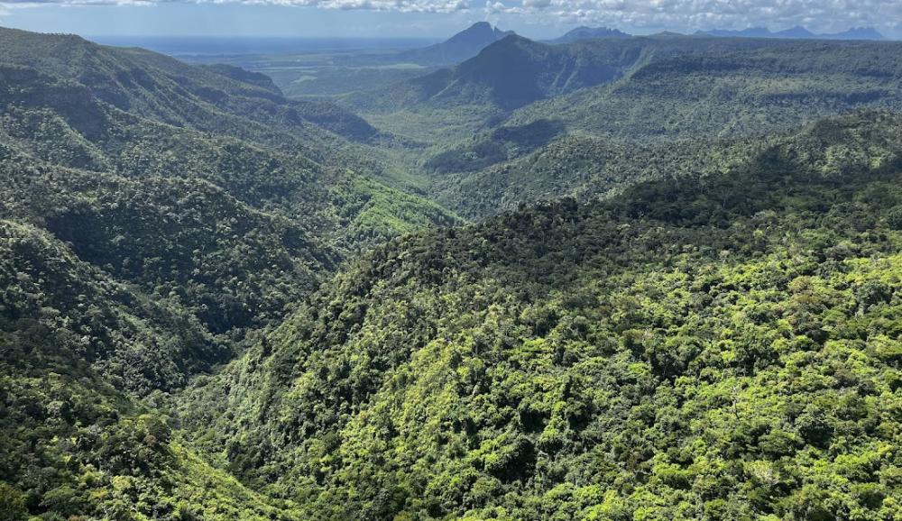 Discover South Mauritius: Chamarel, Seven Coloured Earth & Vallée