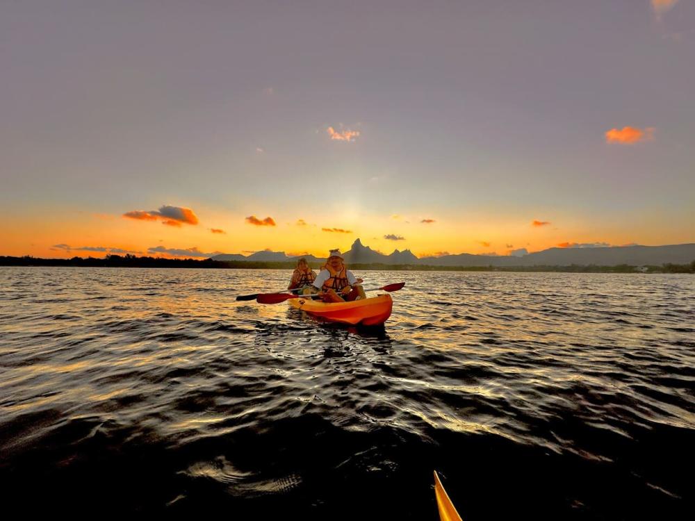 Kayak : Aventure au lever du soleil sur la rivière Tamarin