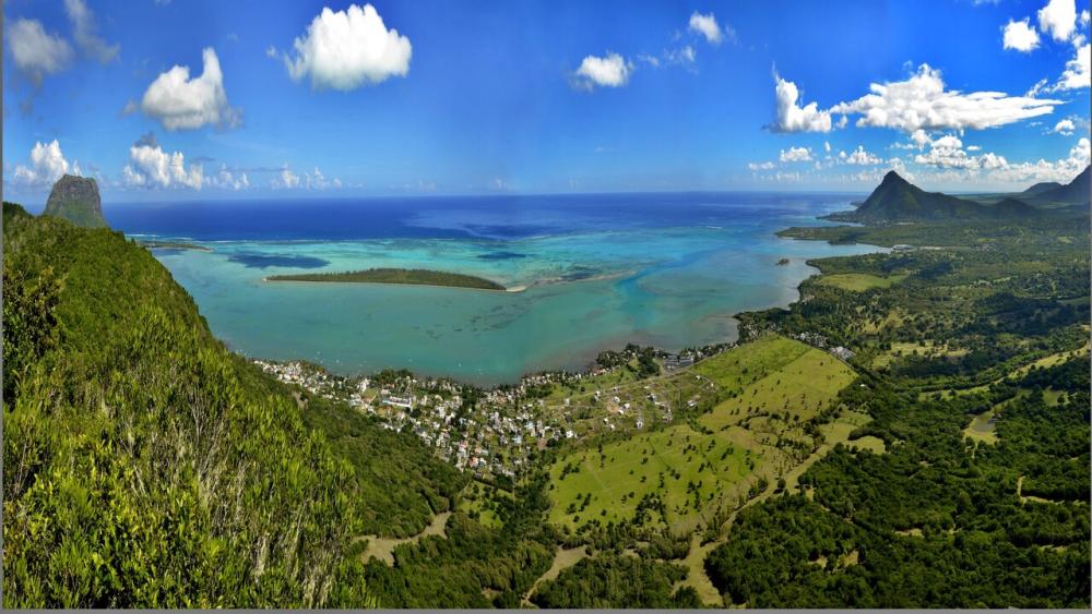 Ebony Forest & Le Morne Beach – Private Tour in Mauritius