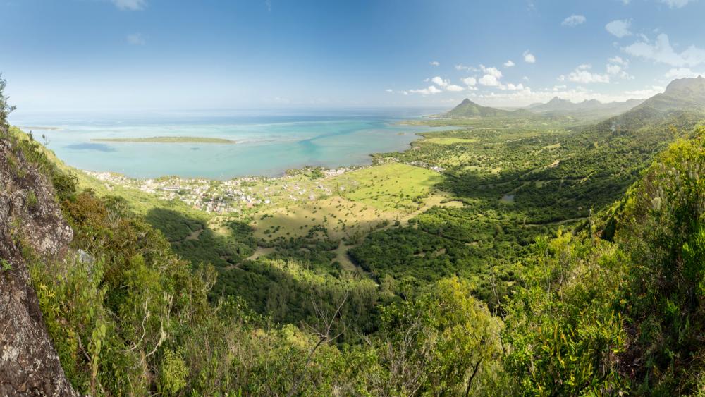 Ebony Forest & Le Morne Beach – Private Tour in Mauritius